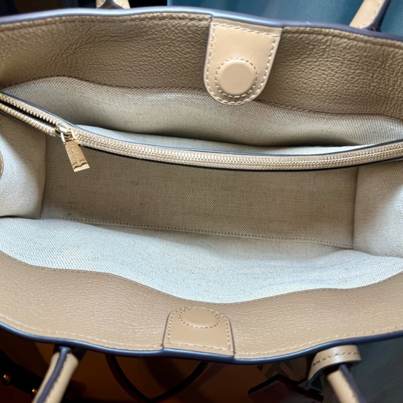 Michael Kors Scarlett med  Satchel - Picture 4 of 11